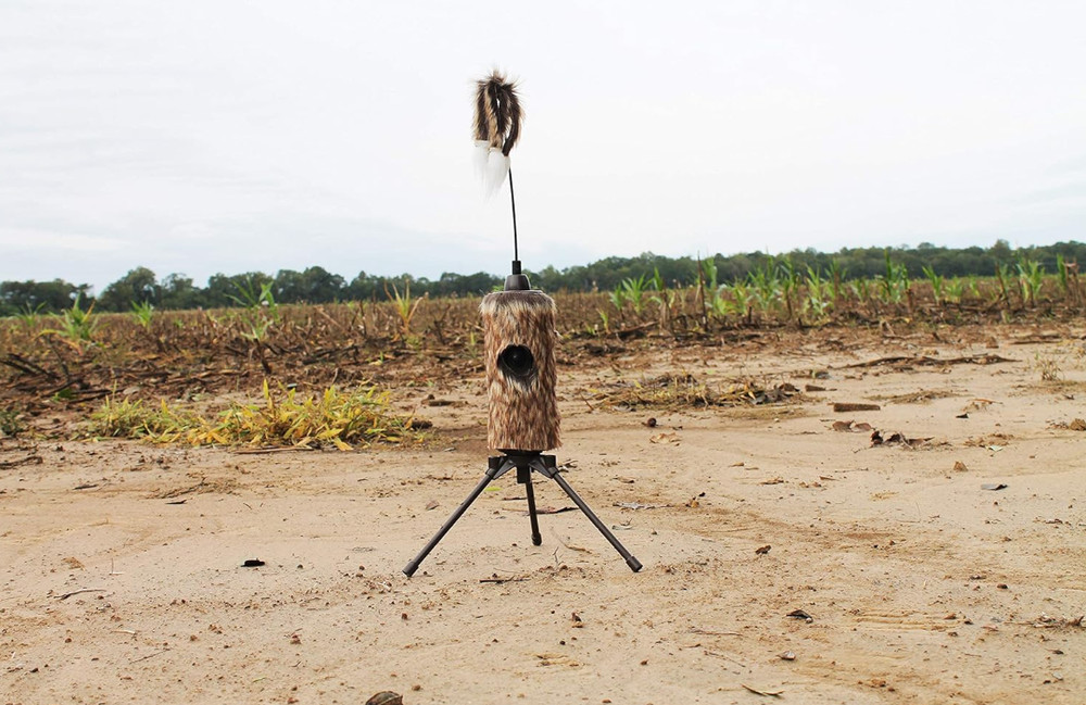 Critter Call Decoy - Calling System for Successful Predator/Coyote Hunting
