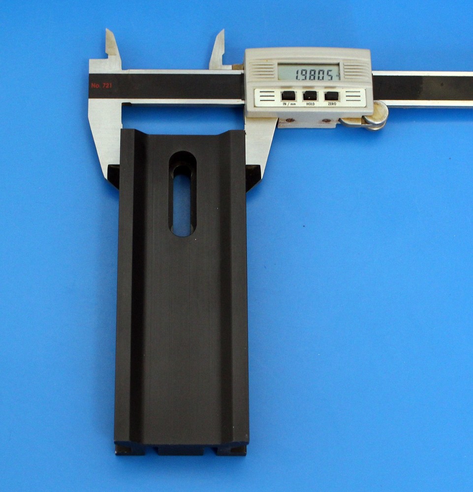 Melles Griot Optical Rail 560-680mm 2” Width