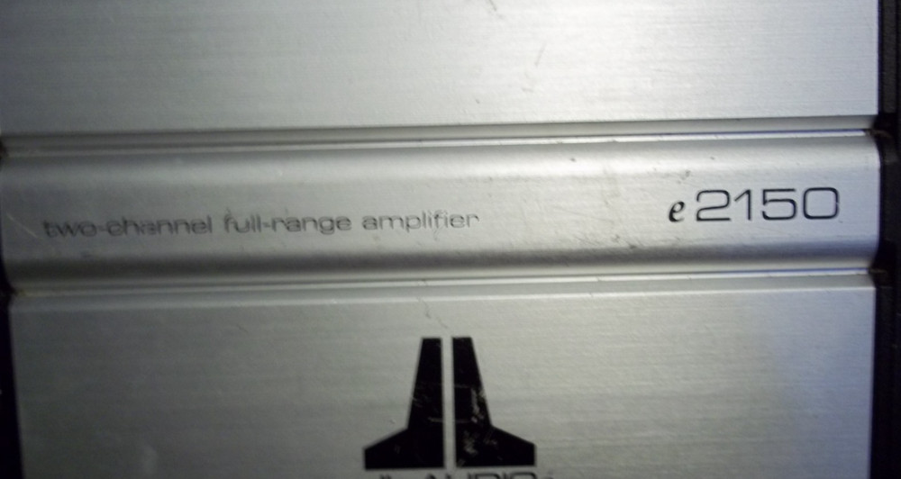 JL AUDIO E2150 Two channel Full Range Amplifier