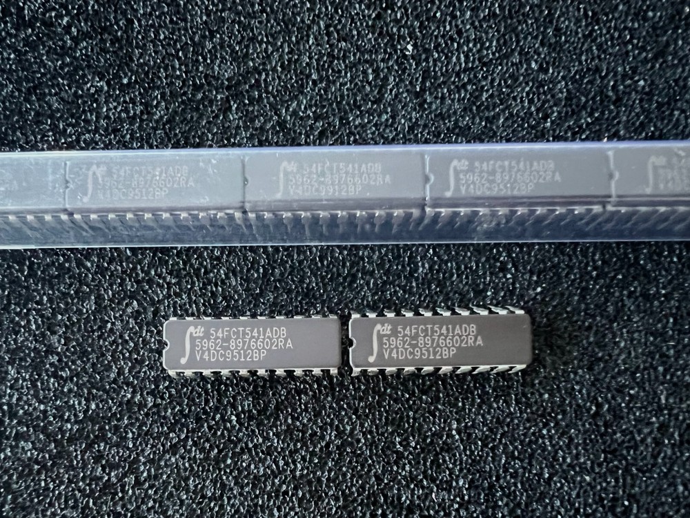IDT54FCT541ADB