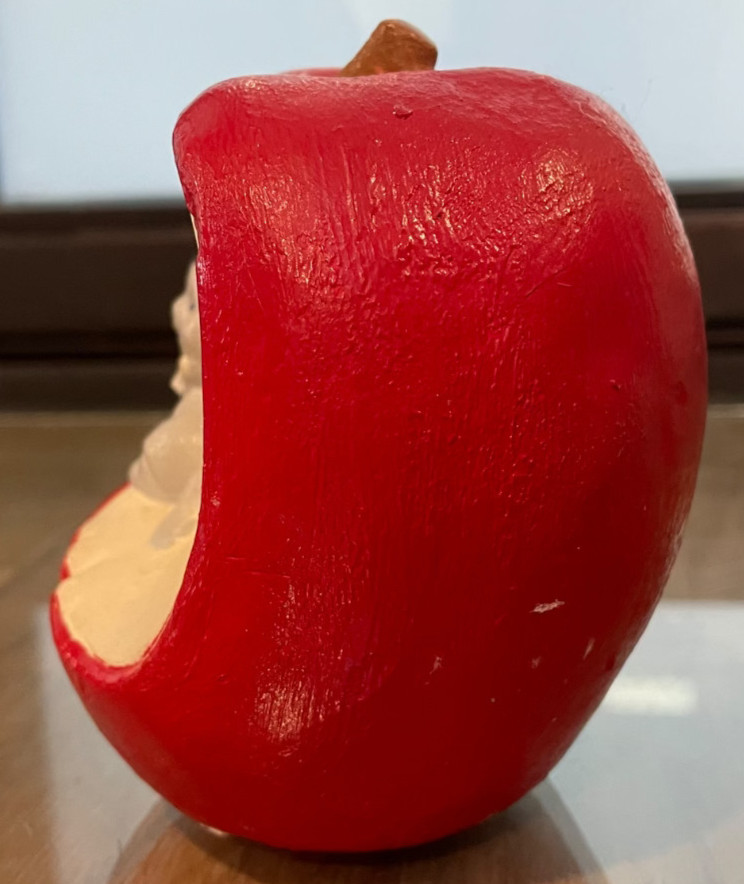 Handpainted Heavyweight Plaster Mouse in Apple
