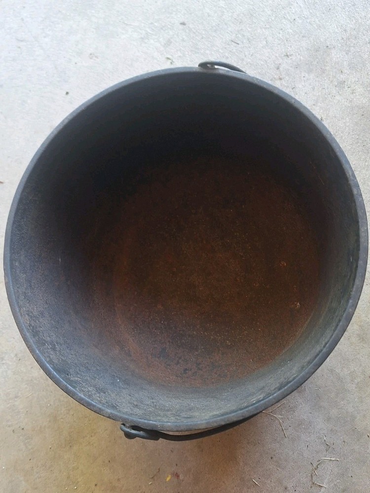 Vintage Cast Iron 3 Legged Pot Swing Handle