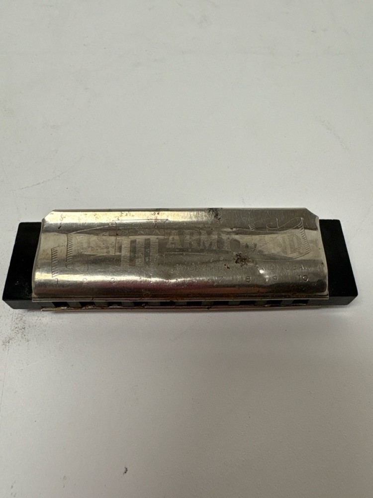U.S ARMYBAND HARMONICA (P08032429)