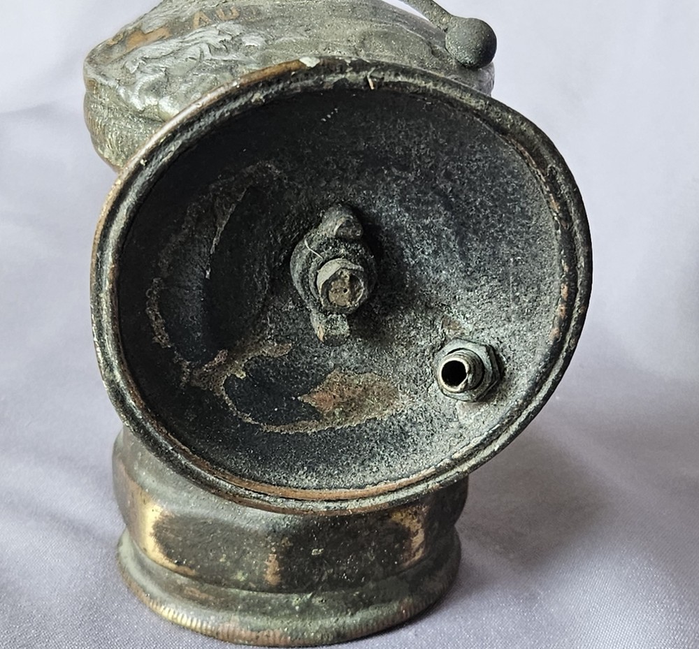 VINTAGE ANTIQUE UNIVERSAL AUTO LITE CARBIDE LAMP