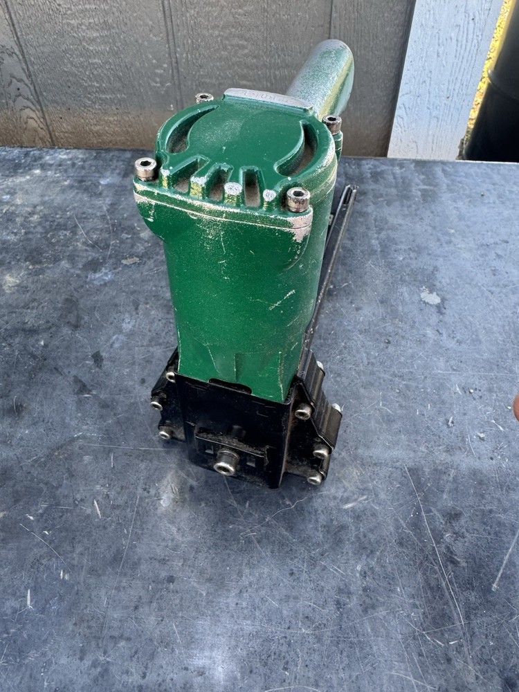 Interchange Pneumatic Stick Carton Box Cardboard Stapler Tested