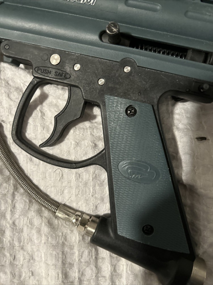 Brass Eagle Eradicator Semi-Automatic Mechanical Paintball Gun W/ Sight - Tested