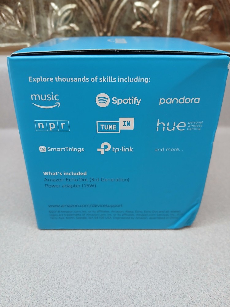 Amazon Echo Dot 3RD Generation Smart/ New