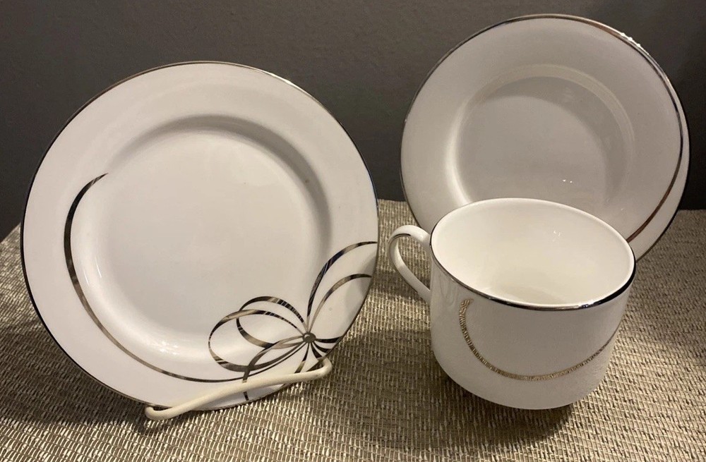 Lenox - Belle Boulevard- Kate Spade Place Setting(s). 5 Piece