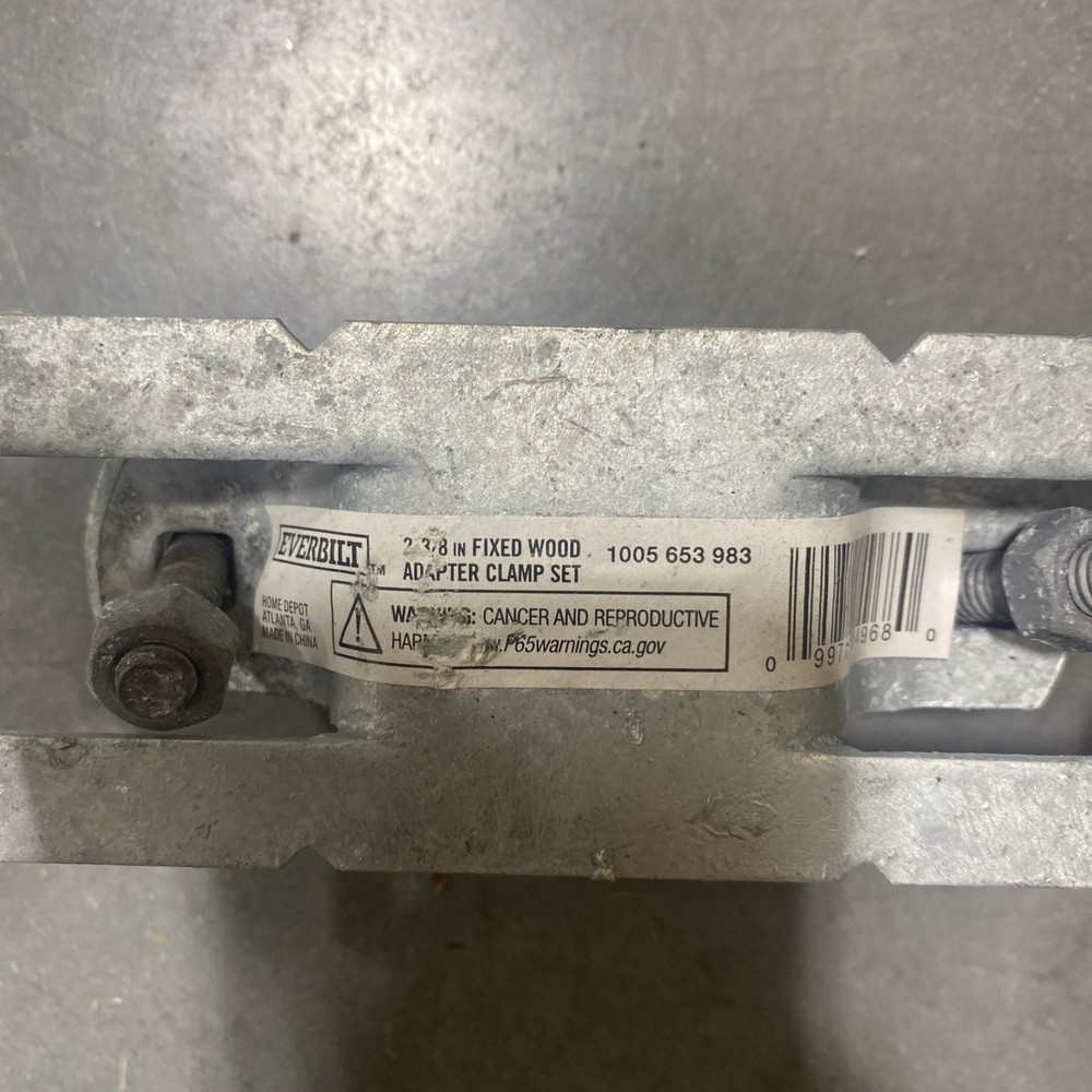 EVERBILT 328594EB 2-3/8 IN. CHAIN LINK FENCE POST ADAPTER BRACKET