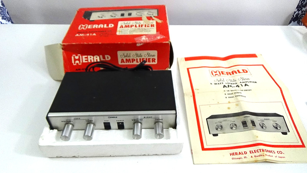 Vintage Herald AM-41 Solid State Stereo Amplifier #879