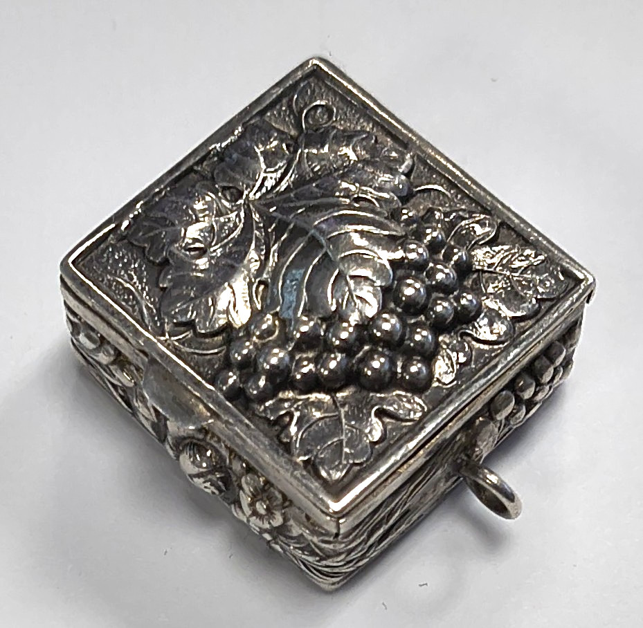 Vintage Sterling Silver 925 Grape & Leaf Pillbox Chatelaine / Pendant Box