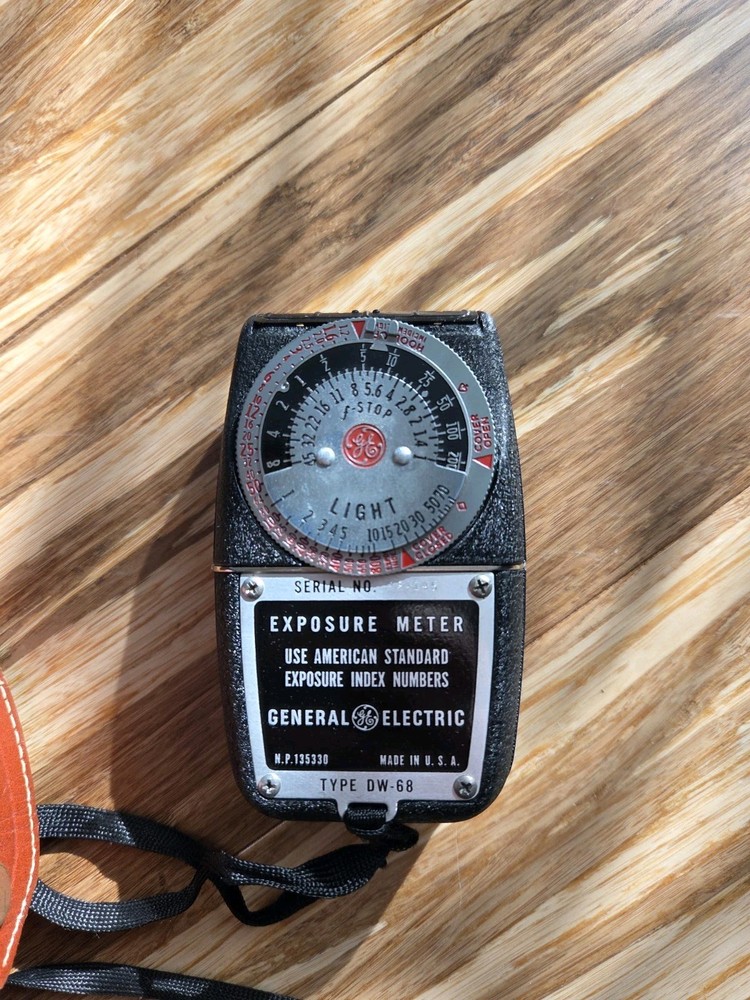 General Electric Exposure Meter DW-68 vintage selenium light meter  case-WORKS