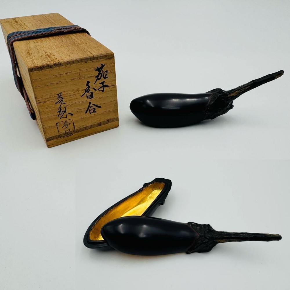 Eggplant Shape Lacquer Incense Container With Box Art Piece black Japan