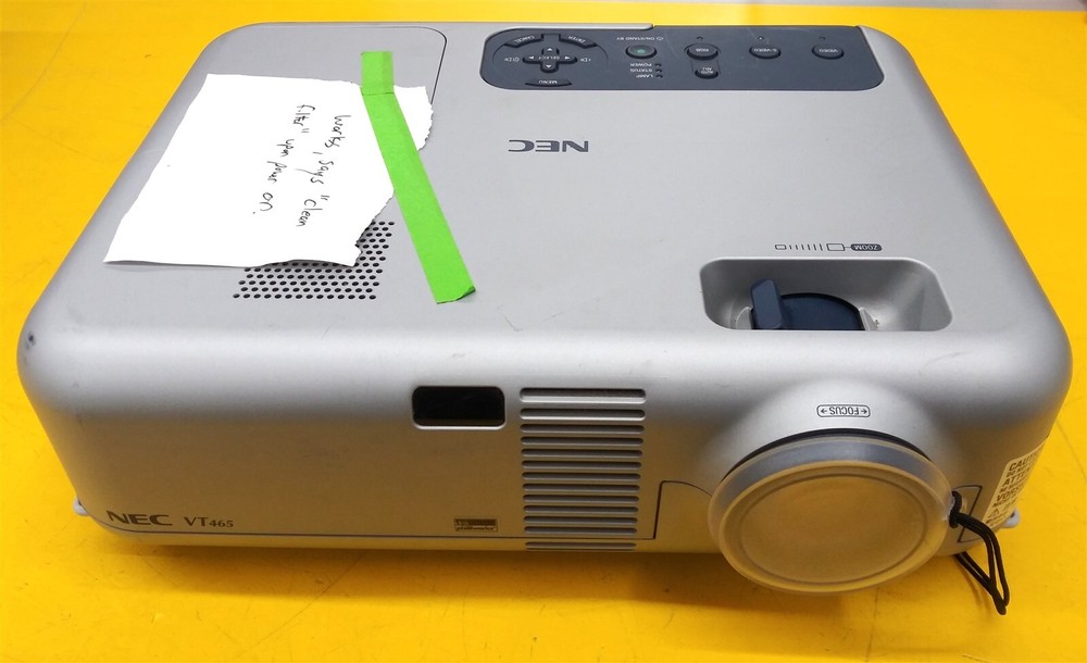 ⭐️⭐️⭐️⭐️⭐️ **READ INFO** NEC VT465 LCD Desktop Projector