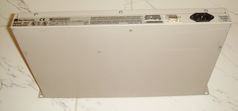 BAYSTACK 350T BAY NETWORKS ASE-THUB 16 PORT Canada, powers up