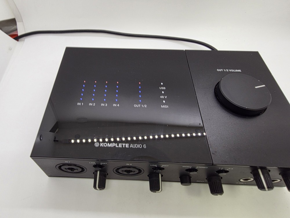 Native Instruments Komplete Audio 6 MK2 Interface With USB A Cable TESTED