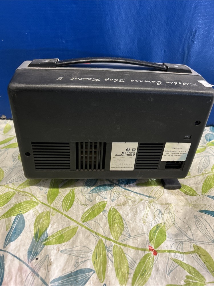 Sankyo Dualux-1000 Projector