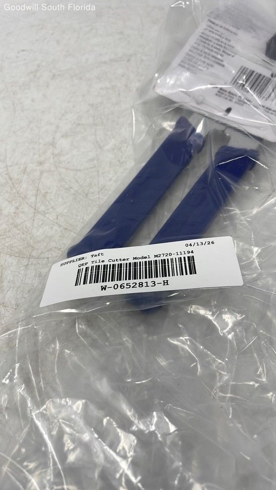QEP Model M2720-11194 Blue Silver Handheld Tile Cutter Tool With Tags