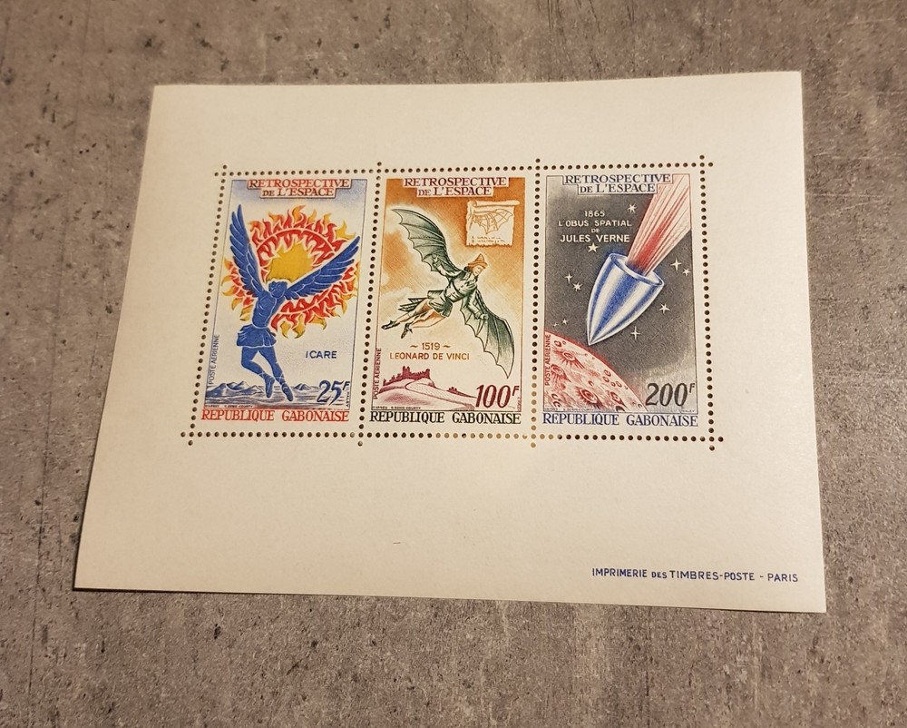 GABON-POSTE AERIENNE-RETROSPECTIVE DE L'ESPACE MINIATURE SHEET MNH