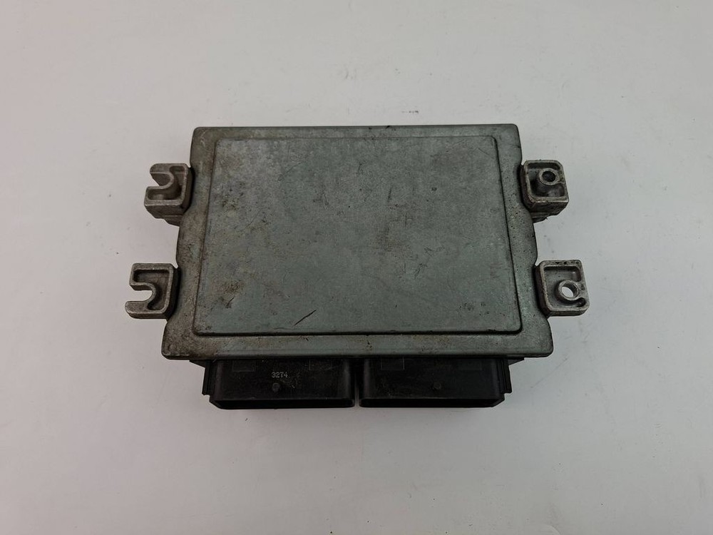 Renault Twingo II 2008 Genuine Engine Control Unit ECU 8200326391