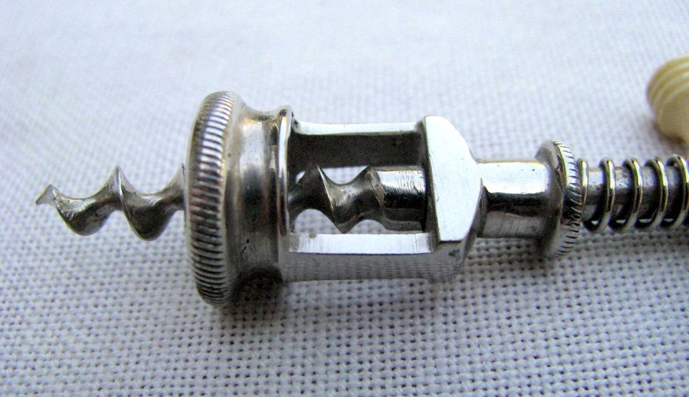 FINE ANTIQUE SMALL 2 ½” INCH LONG MINIATURE CORKSCREW