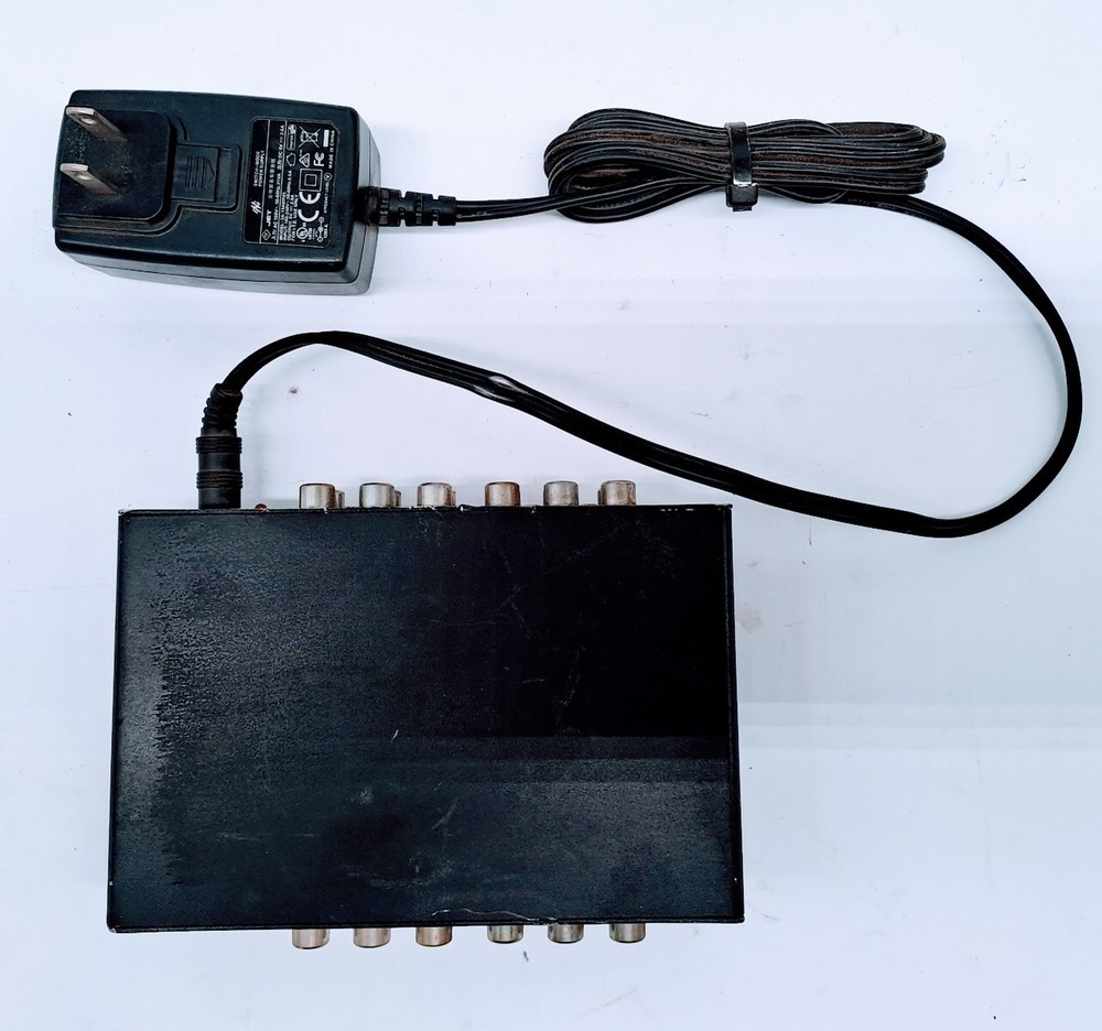 Startech ST123HDA 3-Port Component Video Splitter With Adapter