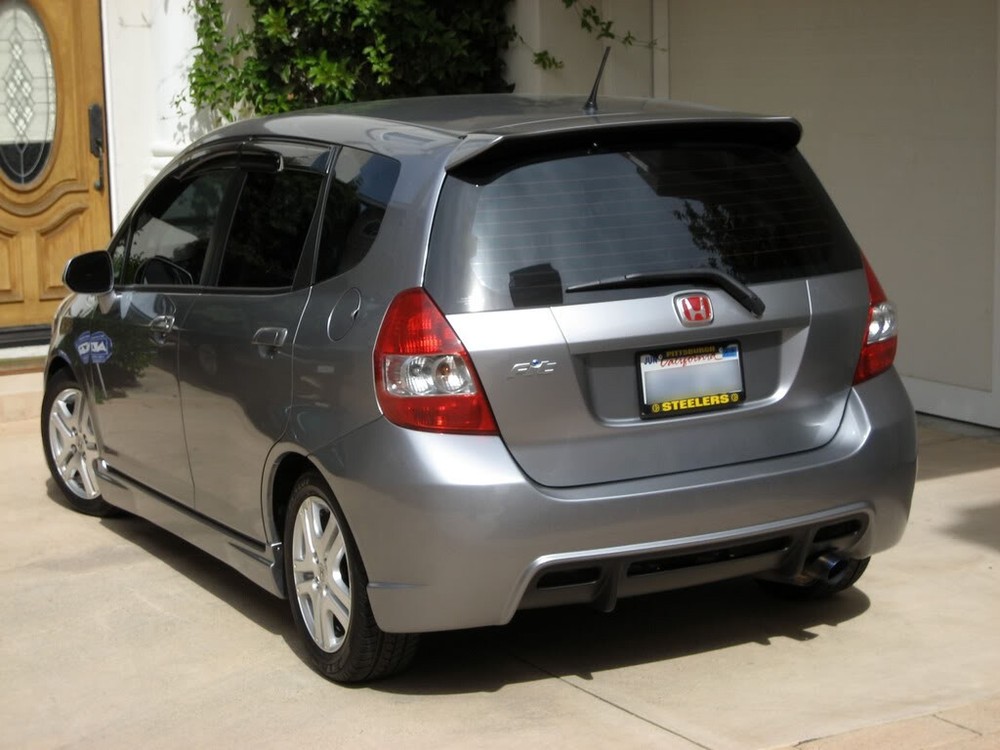 Touch Up Paint for Honda Jazz with paint code NH642M, Storm Silver.
