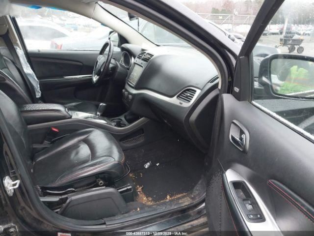 JOURNEY 2017 Glove Box 4948817