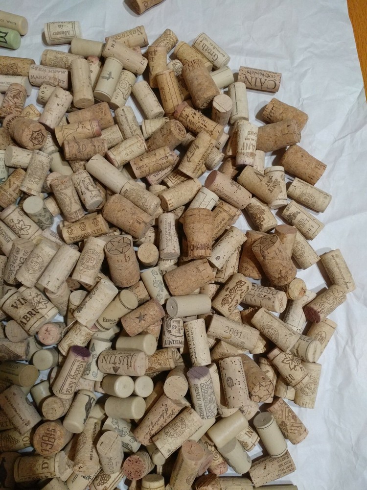 USED Lot of 4lbs Wine Corks