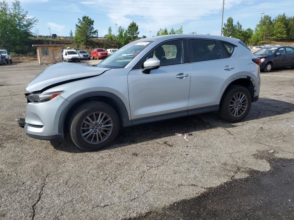 CX-5      2018 Glove Box 4689648