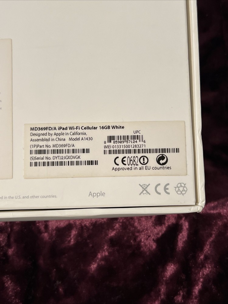 Apple iPad 3rd Generation WiFi 16GB Empty White Box + Inserts+ EarPods+Tool