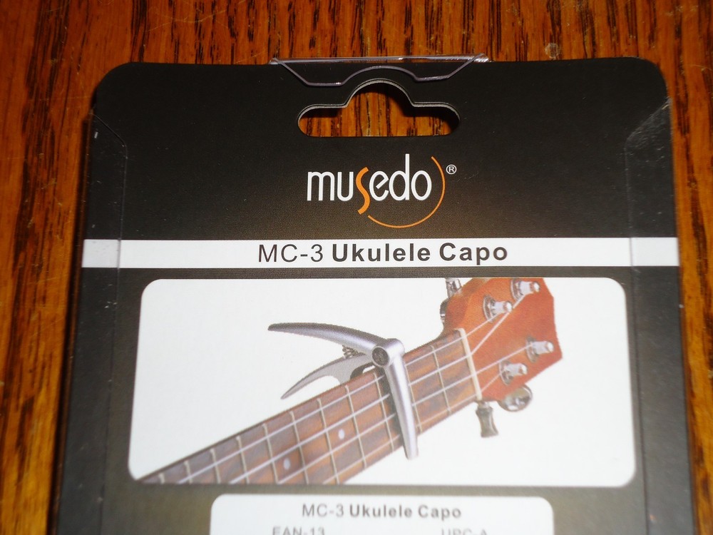UKE UKULELE TRIGGER CAPO COMFORTABLE QUICK RELEASE ADJUST SPRING STAGE OR STUDIO