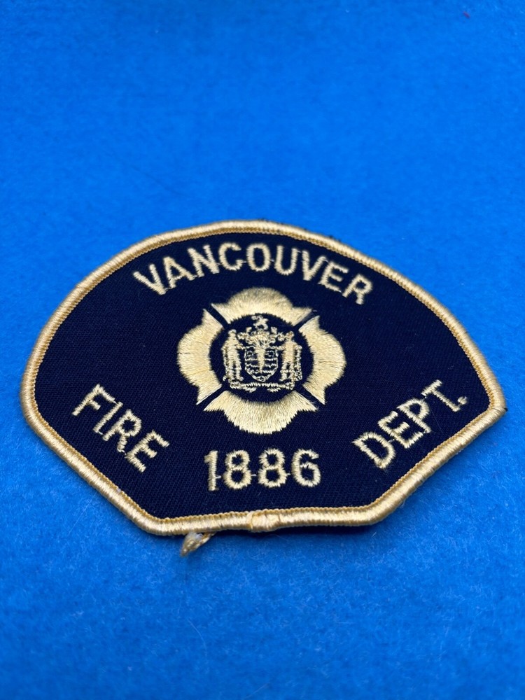 Shoulder Vancouver 1886 Yellow lettering