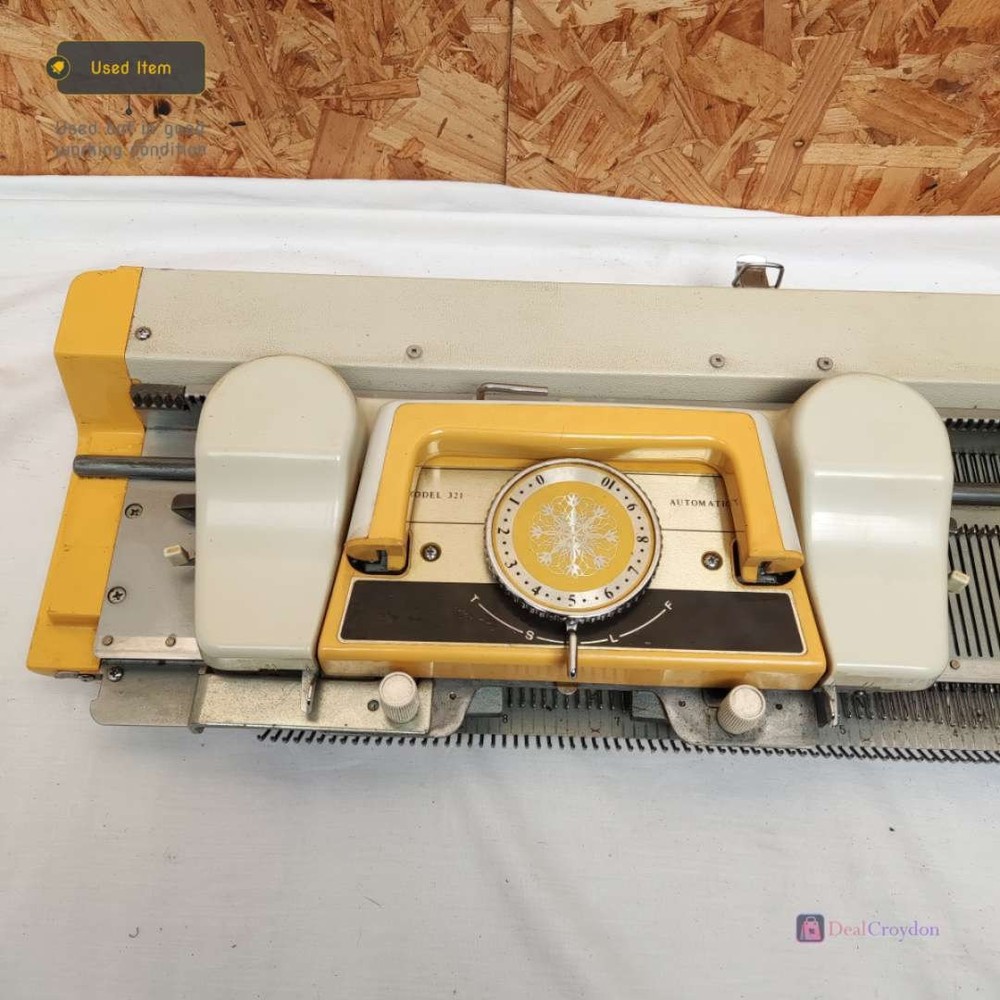 EMPISAL-KNITMASTER 321 KNITTING MACHINE WITH ACCESSORIES