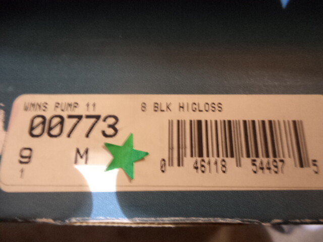 Bates Women's Black Hi-Gloss Pump