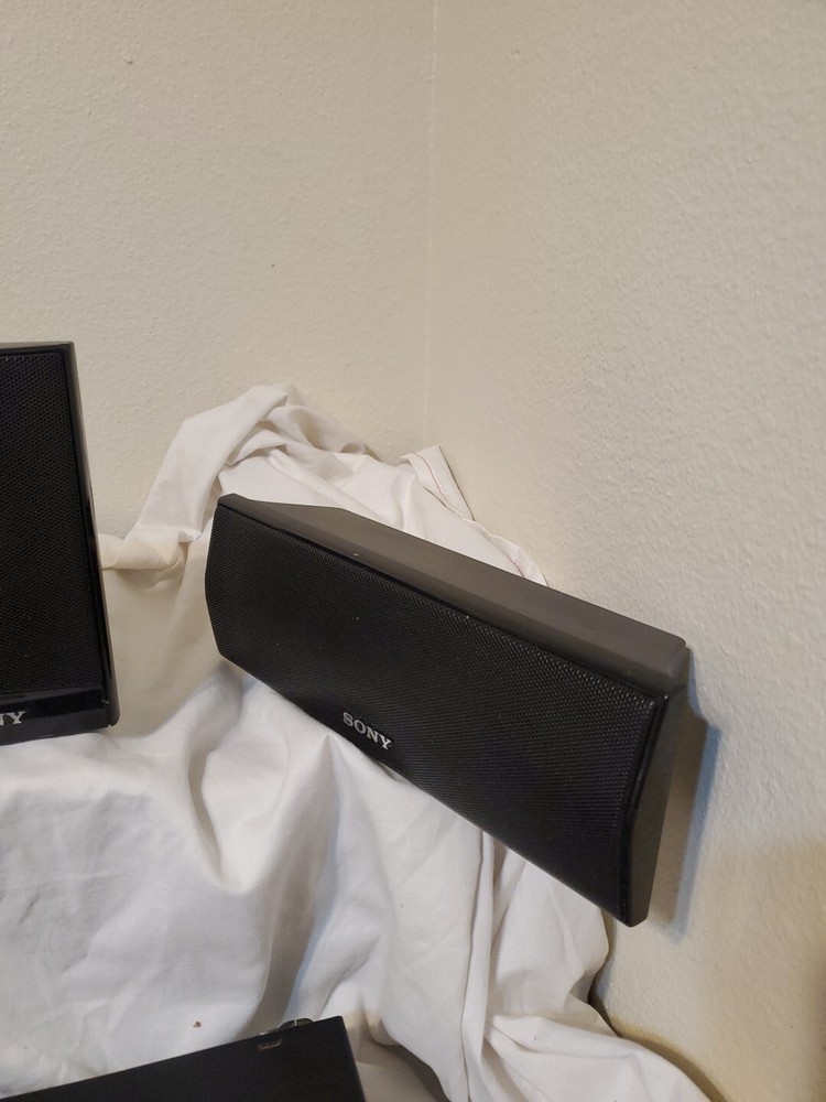 Sony DAV-HDX285 DVD Home Theater System.