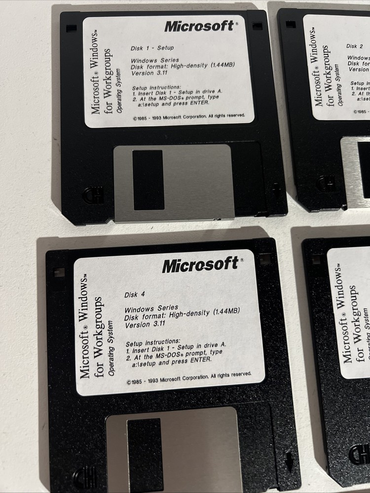 Microsoft Windows for Workgroups Version 3.11 • 3.5" Floppy 8-disc Software '93