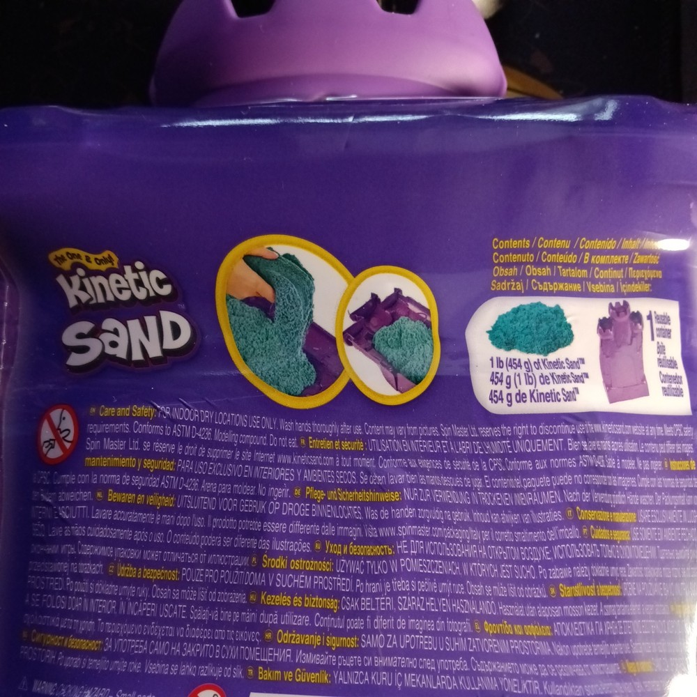 Kinetic Sand Castle Case with 1 lb Teal Play Sand Spin Master 3+