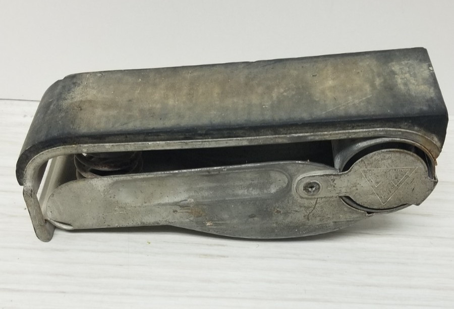 1940s Behr-Manning Hand Sander INV#M-746