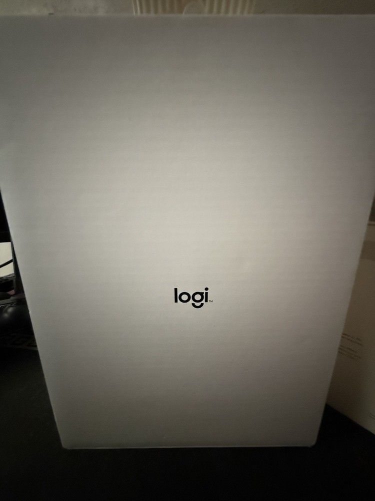 Logitech Off-ear Integrated Audio White USB-C for Meta Quest 2 Headset