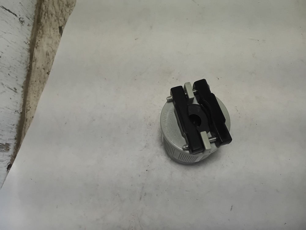 Cooper Crouse-Hinds 6424 Locking Connector (G10E)