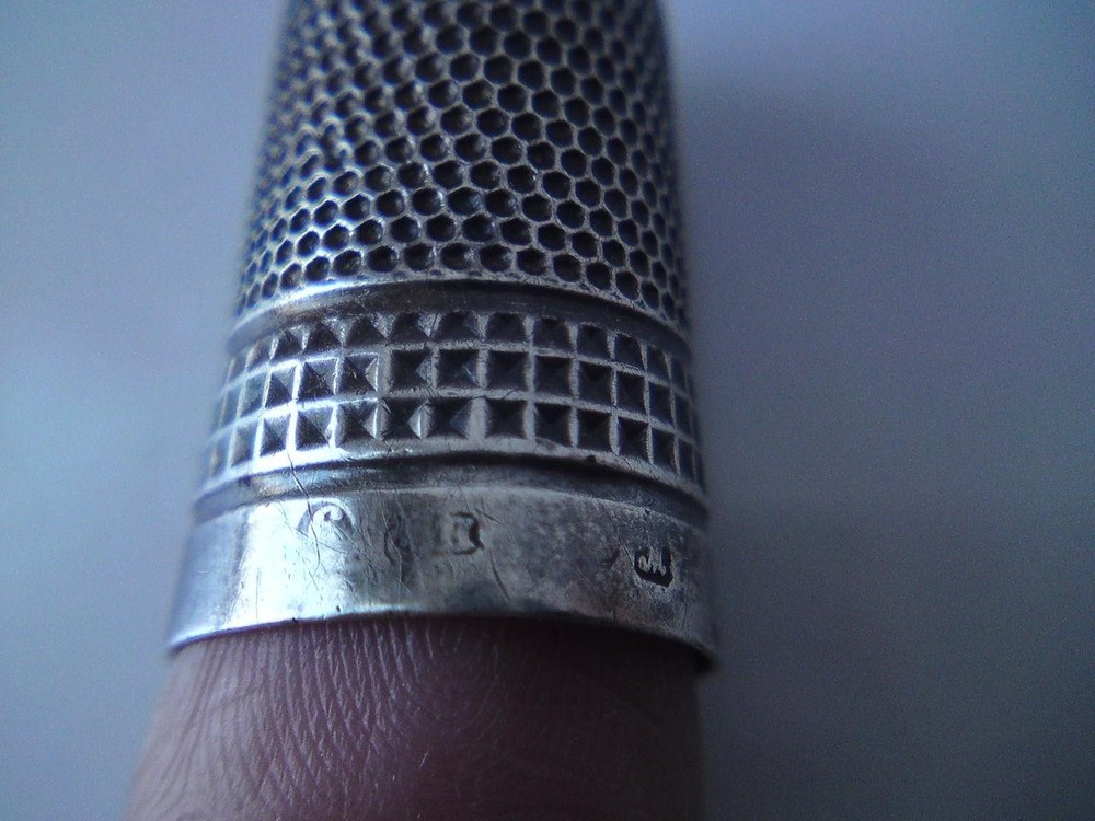 Charles Horner Chester Hallmark 1912 Sterling Silver Thimble Size 6