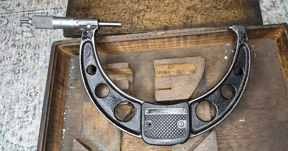 Mitutoyo Micrometer 5-6" Range, .0001" Grad W/Case 1054420
