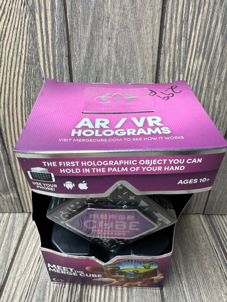 Merge Cube Augmented Reality & Virtual Reality STEM Toy Ages 10+