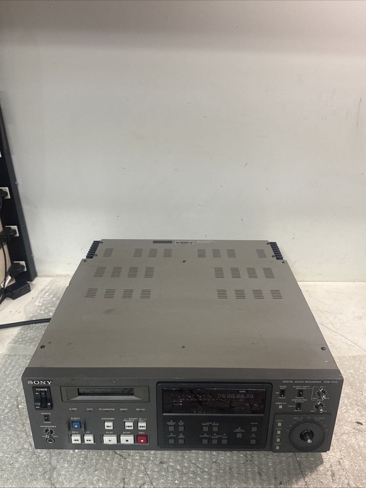 Sony PCM-7010 Digital Audio Recorder