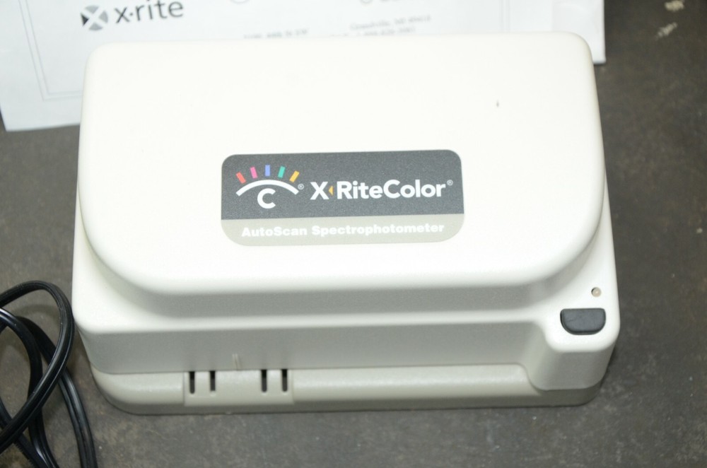 X-Rite DTP41 Color Auto Scan Spectrophotometer Kit