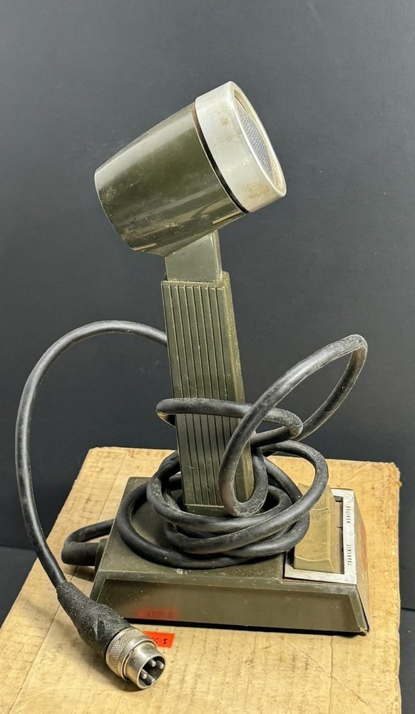 Sure Aerotron Base Microphone w/ 450 Box Untested