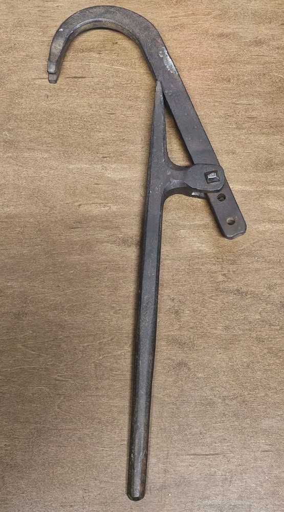 Antique Hand-Forged Adjustable Railroad Tool Tie Nipper Primitive
