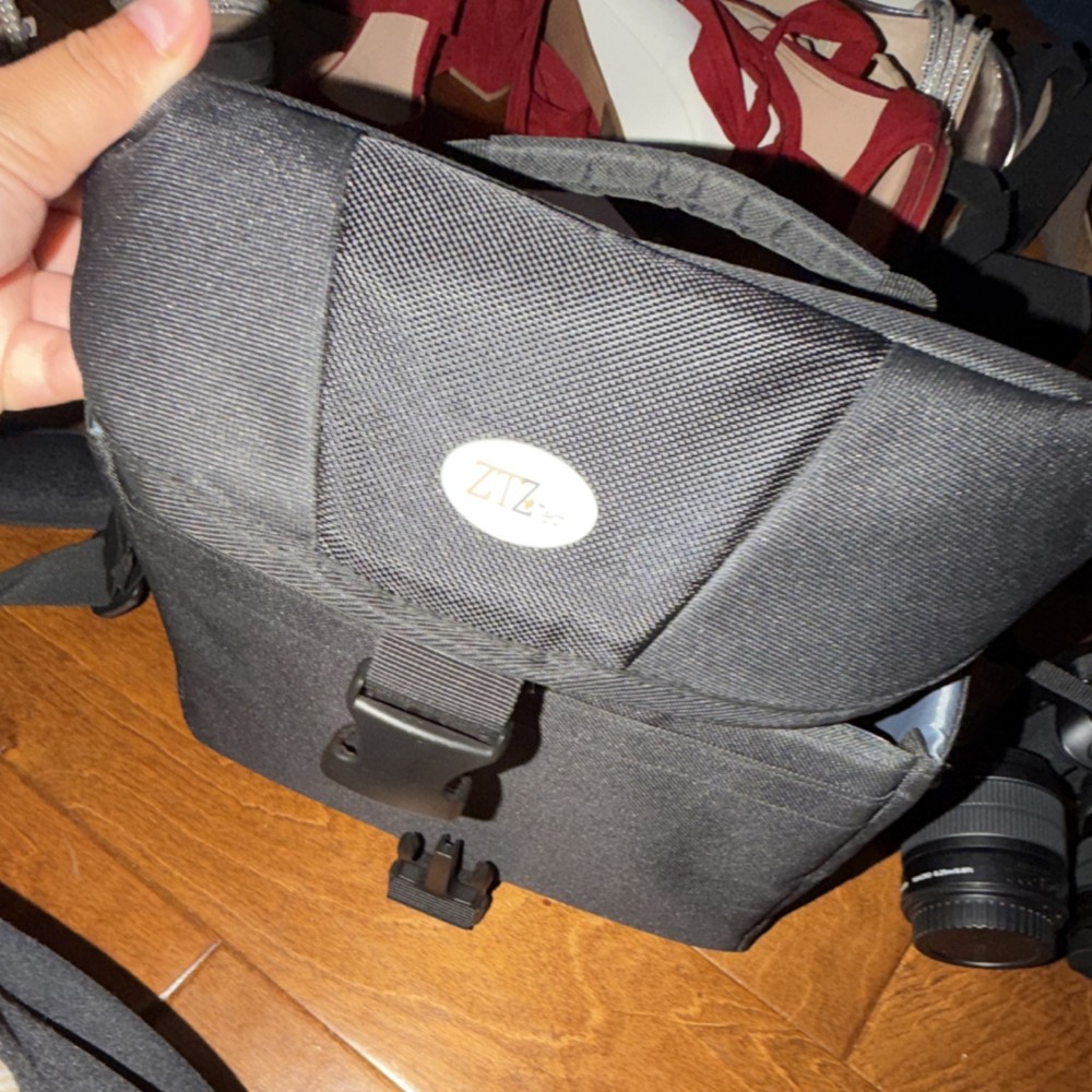 Canon Camera Accessory Bundle Black with Lenses, Chargers, and Bag