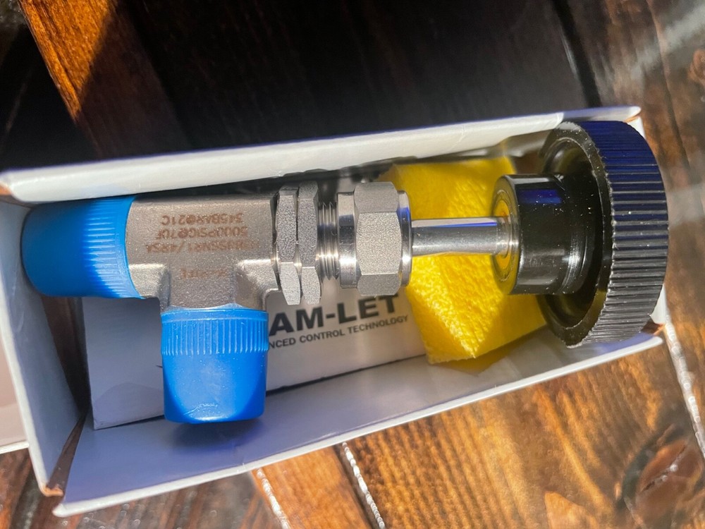 ham-let 1/4” needle valve : H380-SS